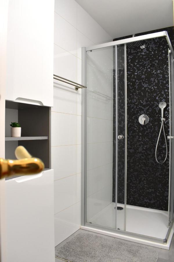 Apartamento Lovely In Center Praga
